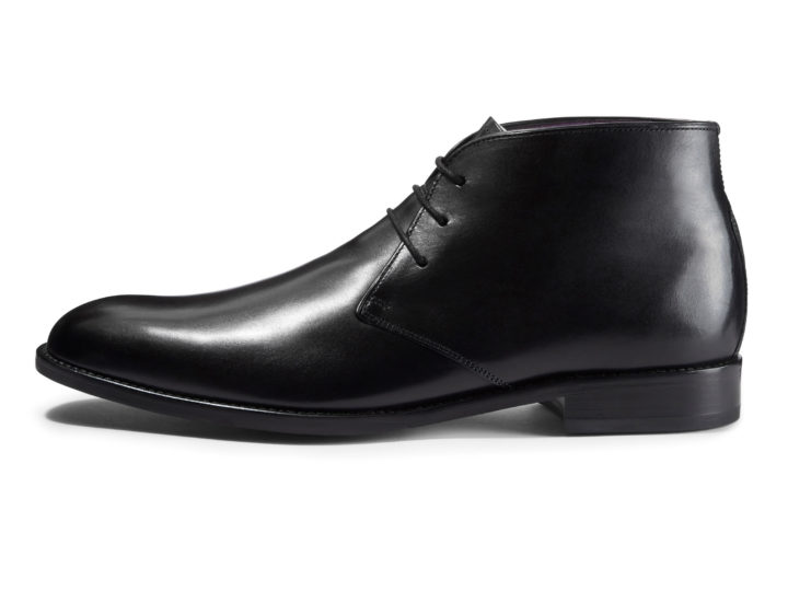 Side aspect of the Billy Ruffian Chukka boot in black leather