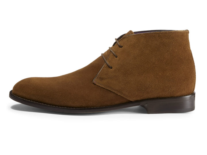 Side aspect of the Billy Ruffian Chukka Boot in Snuff suede