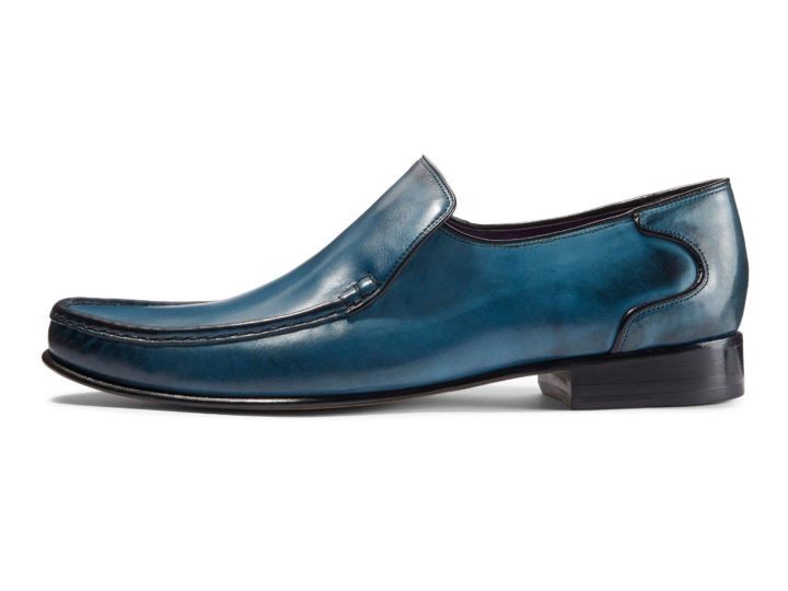 Side aspect of the Billy Ruffian Hoxton Moccasin in Washed Blue leather